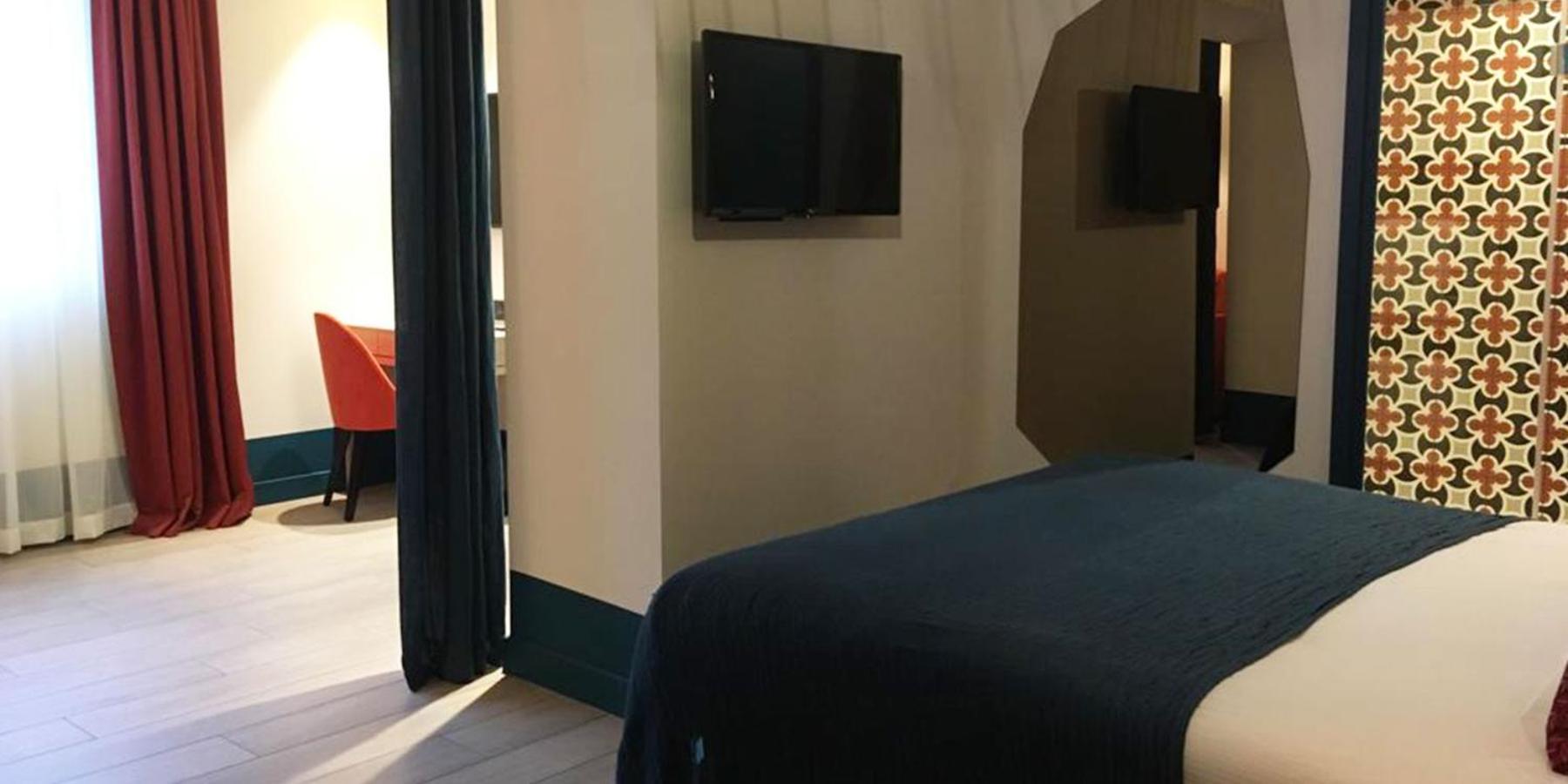 Verlaine Hotel 4*